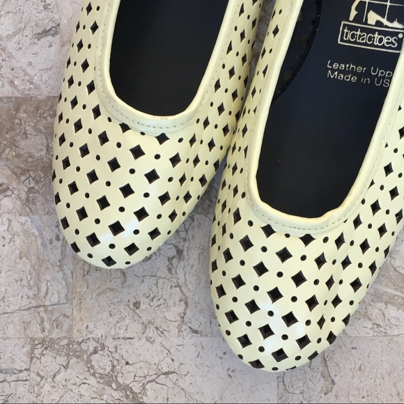 Yellow Leather Flats Slip On Almond Toe New Wide - Picture 5 of 16